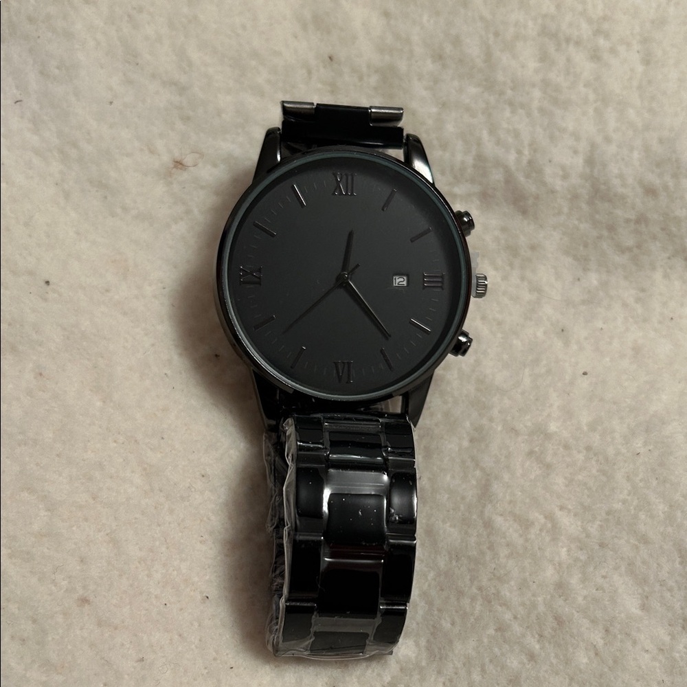 NWOT Men’s Sleek Black Watch & Jewelry Set